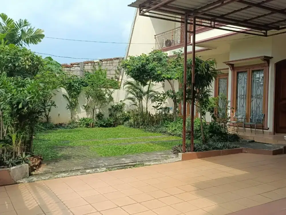 DIJUAL RUMAH SIAP DIHUNI AREA DUKUH KRAMAT JATI COCOK UNTUK TINGGAL DAN USAHA