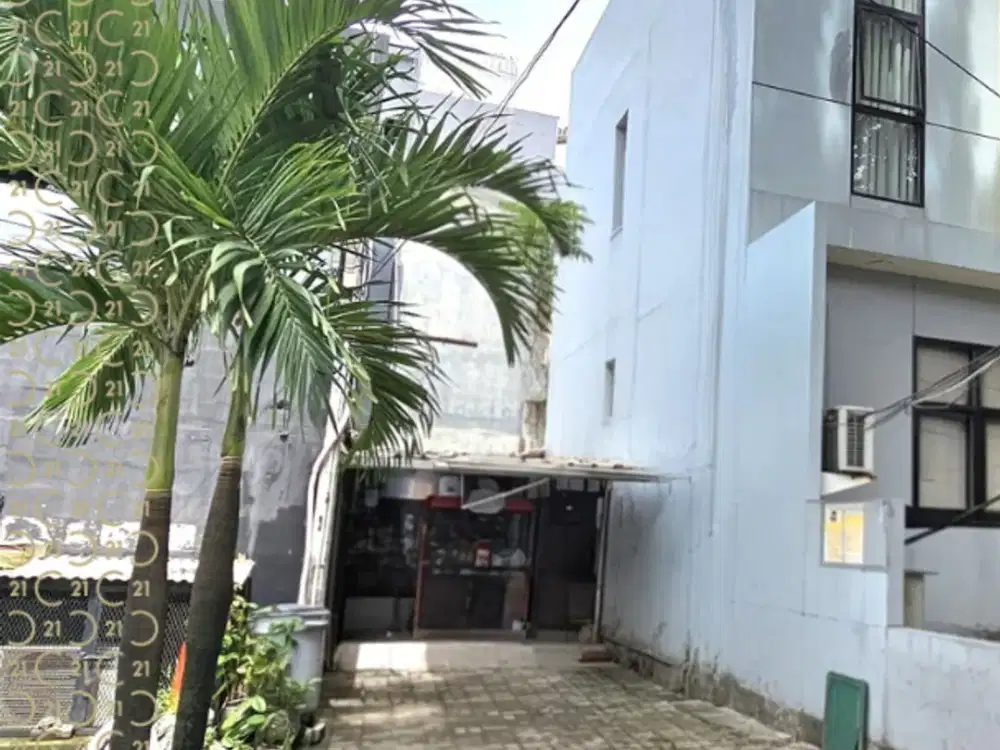 DIJUAL RUMAH DI JALAN PAKUBUWONO KEBAYORAN BARU JAKARTA SELATAN