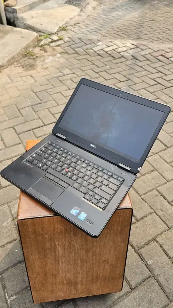 Dell Latittude E5440 Core i3-4300M Haswell Gen 4 Ram 8Gb SSD 128Gb