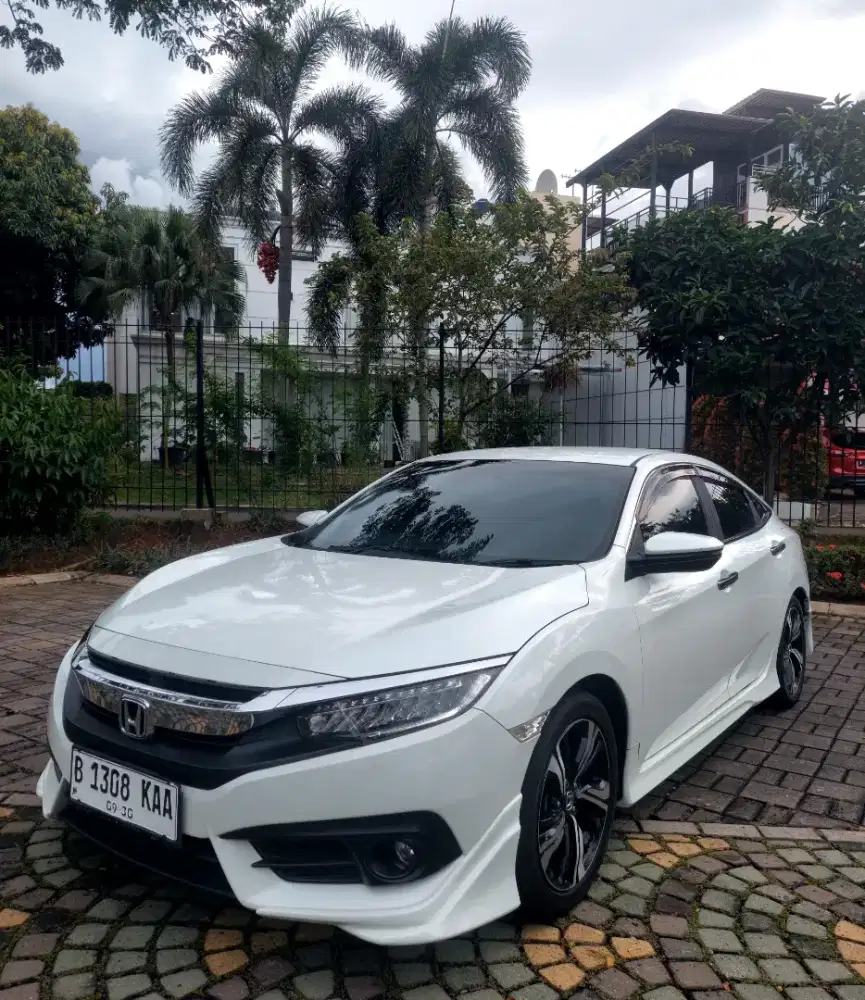 Honda Civic Sedan ES Turbo CVT 2018