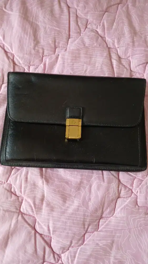 Preloved Dompet cowok Aigner