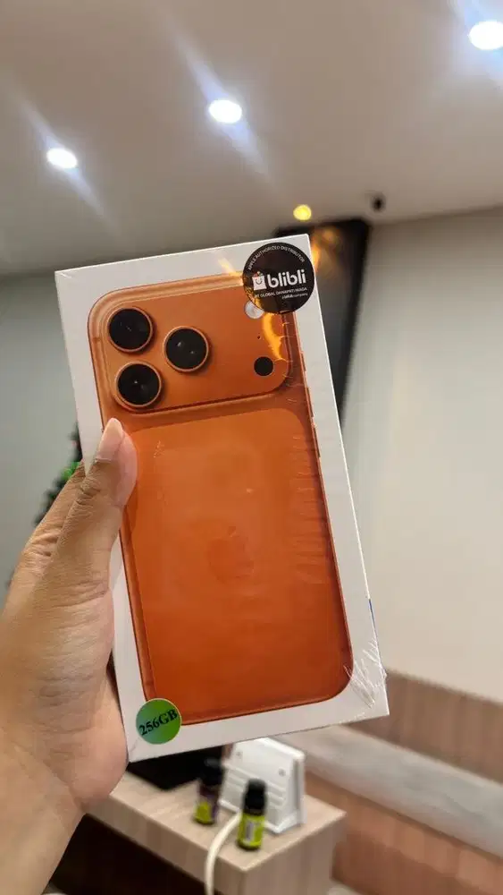 IPHONE 17 PRO 256GB COSMIC ORANGE