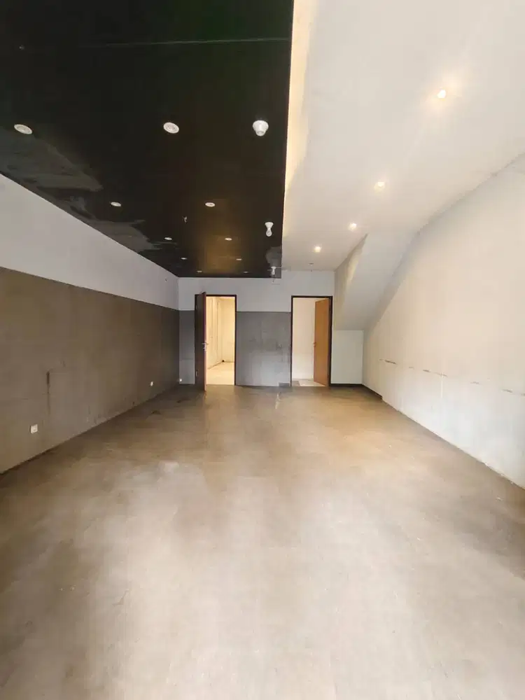 Disewakan Ruko Siap Pakai di Taman Kopo Indah TKI 2