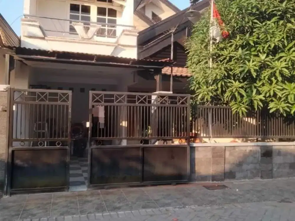 Rumah SHM 2 Lantai Bagus Terawat Griya Babatan Mukti Wiyung, Surabaya