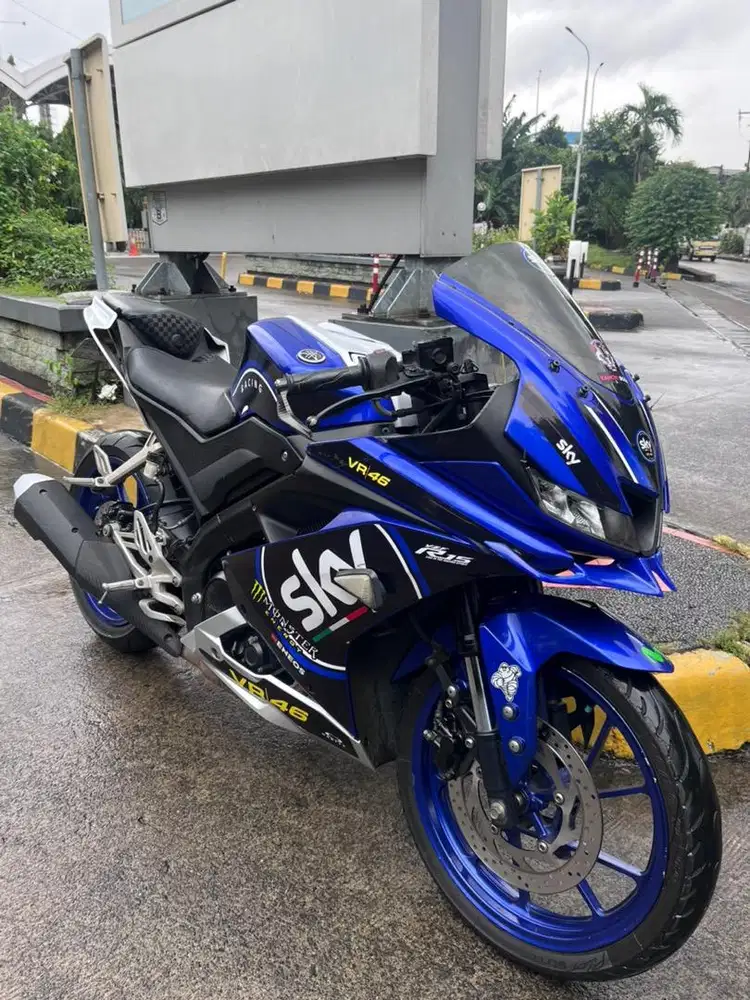 Yamaha R15 V3 Blue