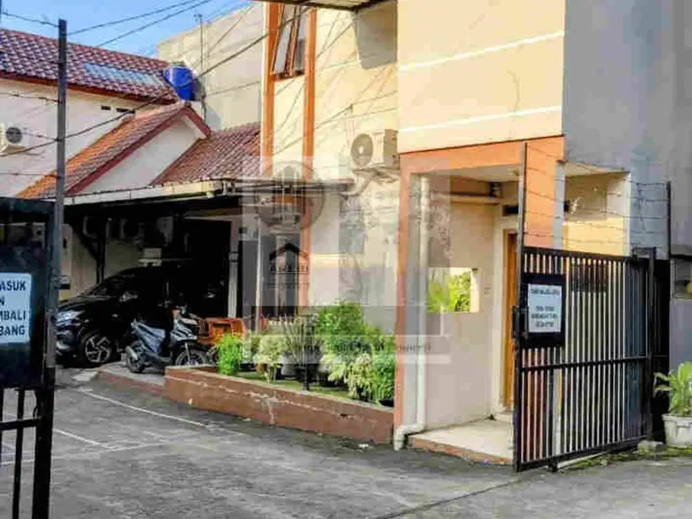 Dijual Cepat! Rumah Second 1,5 Lantai di Pusat Jakarta Timur