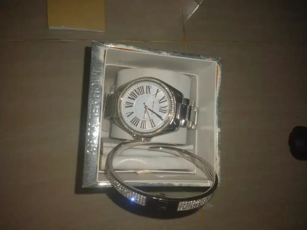 Jam tangan micheal kors original