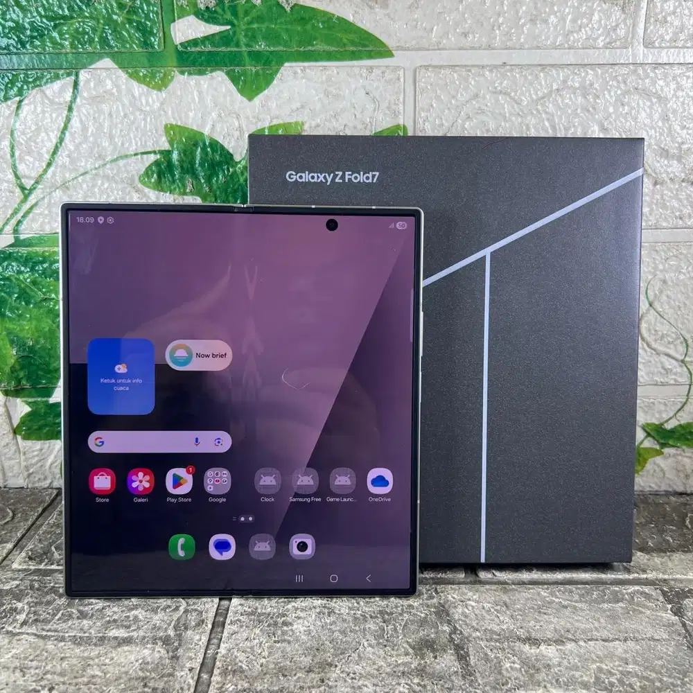Samsung galaxy Z Fold 7 ram 12/256 GB Lengkap mulus