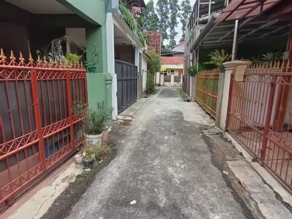 Rumah Bagus & Siap Huni di Taman Malaka, Duren Sawit - Jakarta Timur