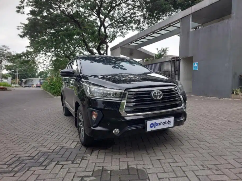 LOW DP Toyota Kijang Innova 2.0 G Bensin-AT 2021 UZM