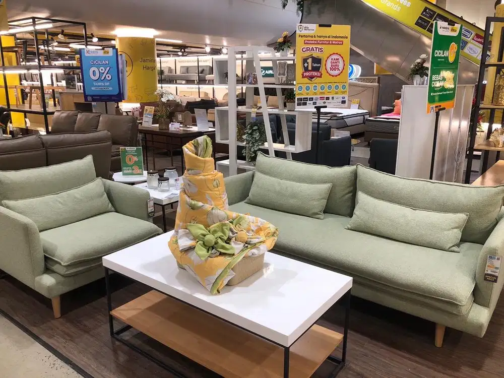 Kursi ruang tamu keluarga