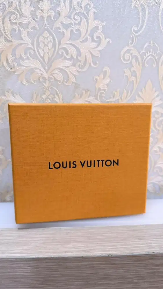 LV Slender Wallet Damier 100% Original with receipt