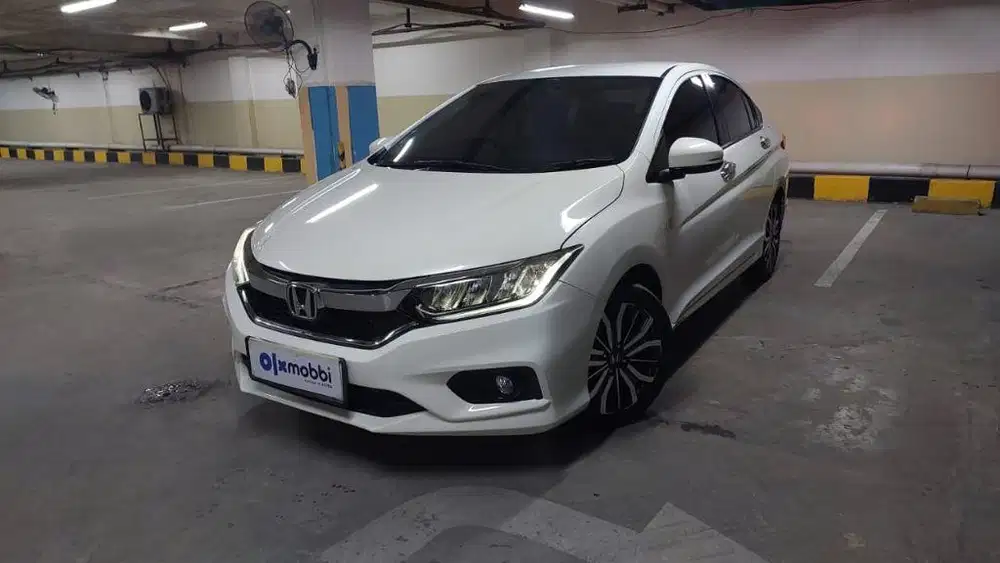 DP Rendah  9JT - Honda City 1.5 E Bensin-AT 2018 Putih