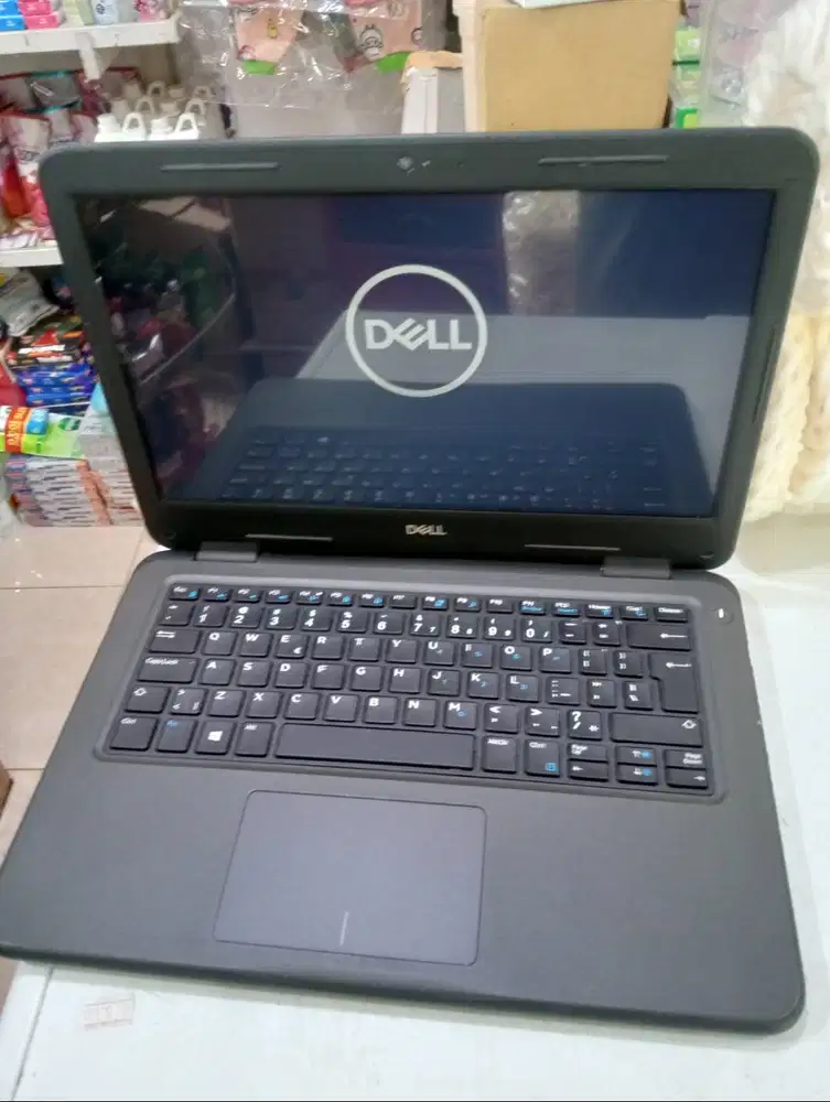 Laptop Dell i3 Gen 8