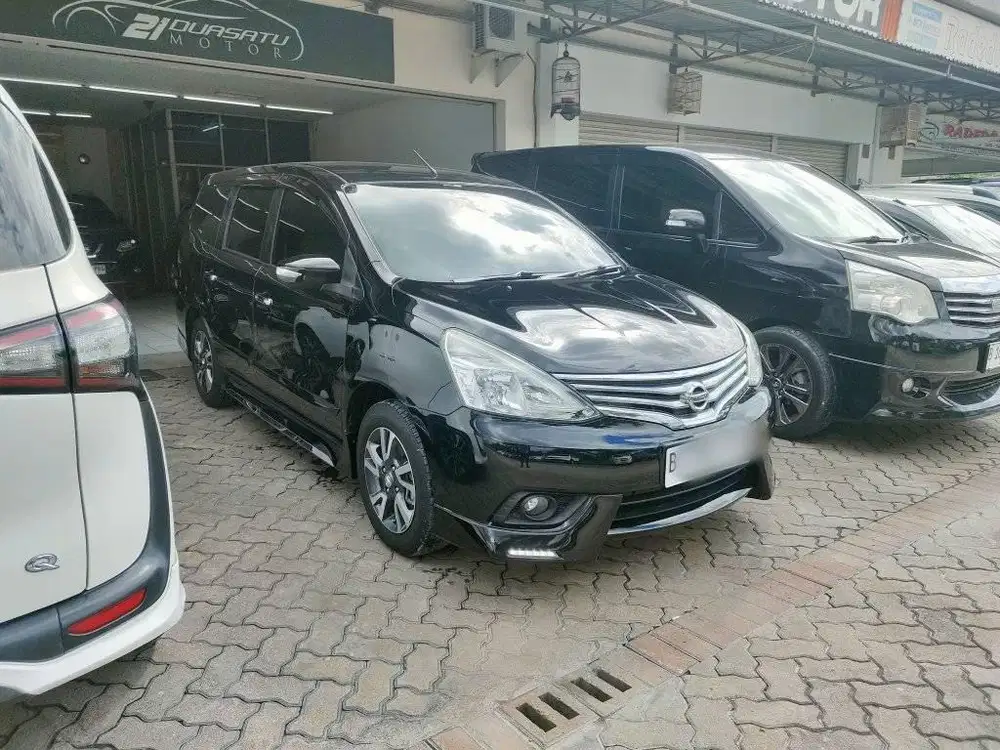 GRAND LIVINA SPECIAL VERSION XV 2018 HITAM AUTOMATIC NISSAN