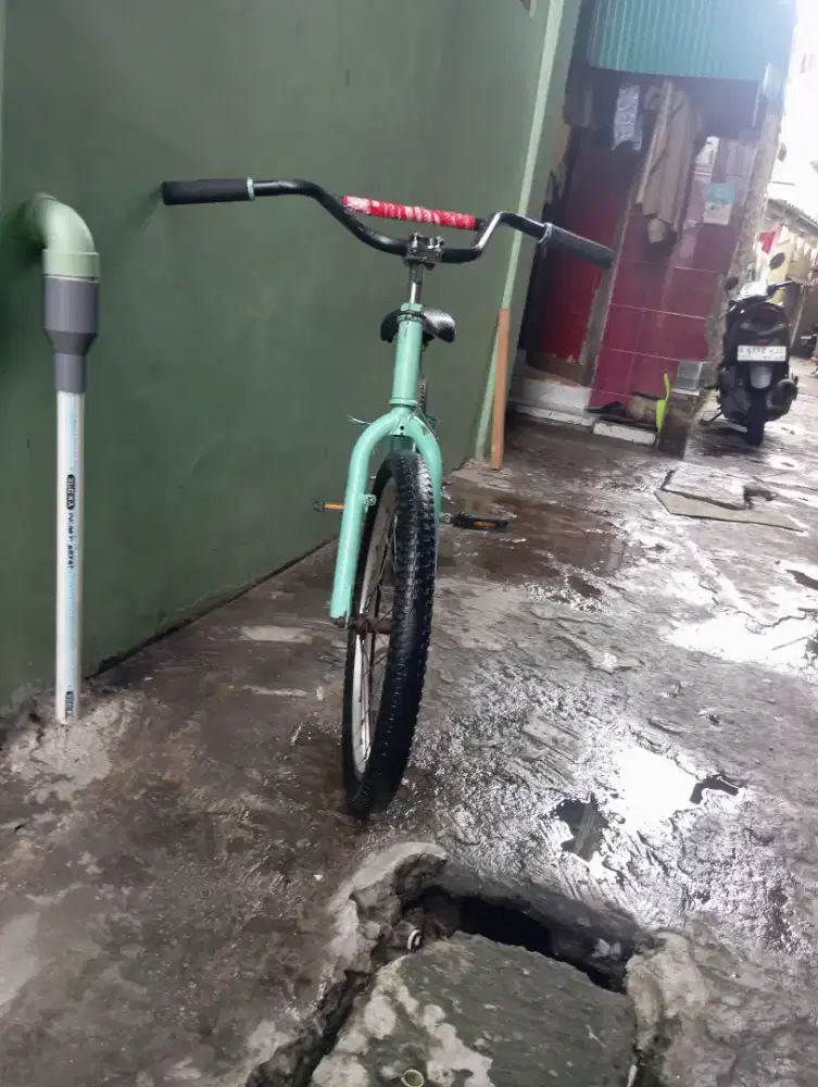 Di jual sepeda BMX batangnya alayo