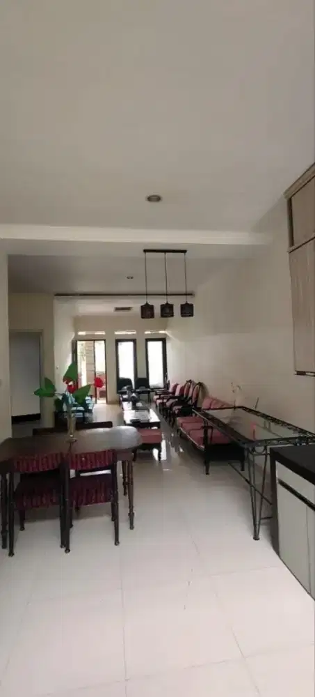 Rumah murah minimalis 2 Lantai furnished di cluster Antapani SHM