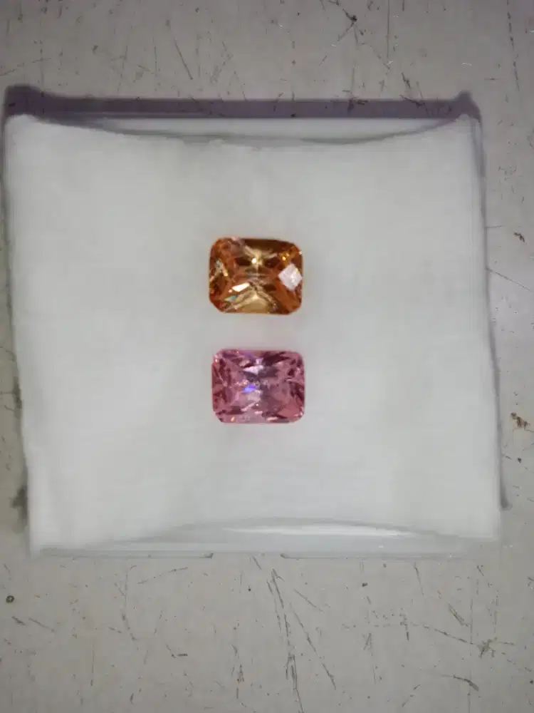 Batu natural pink zircon dan yellow