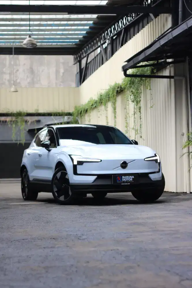 (Km 18perak) VOLVO EX30 EX 30 ULTRA 2025 BIRU