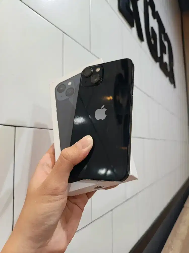 Iphone 13 128 gb Beacukai setara iBox resmi