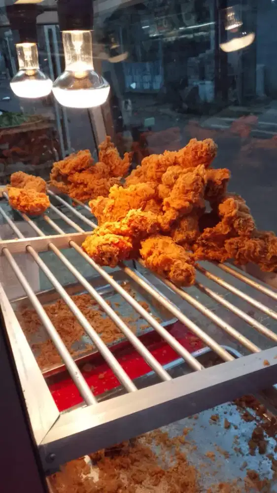 Lowongan pwrkerjaan kios ayam geprek lakilaki berpengalaman