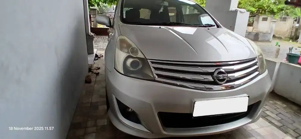 Grand Livina XV 1.5 Matic 2013