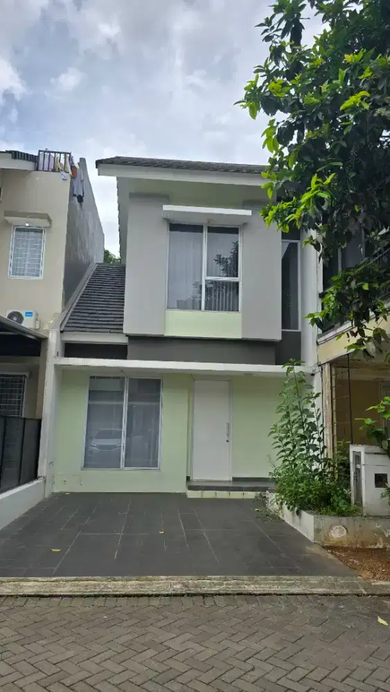FOR RENT rumah 2 lantai di serpong jaya