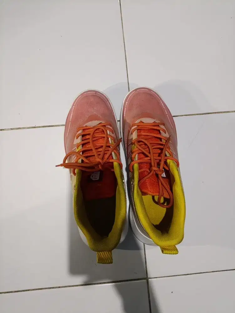 Sepatu Basket secondary