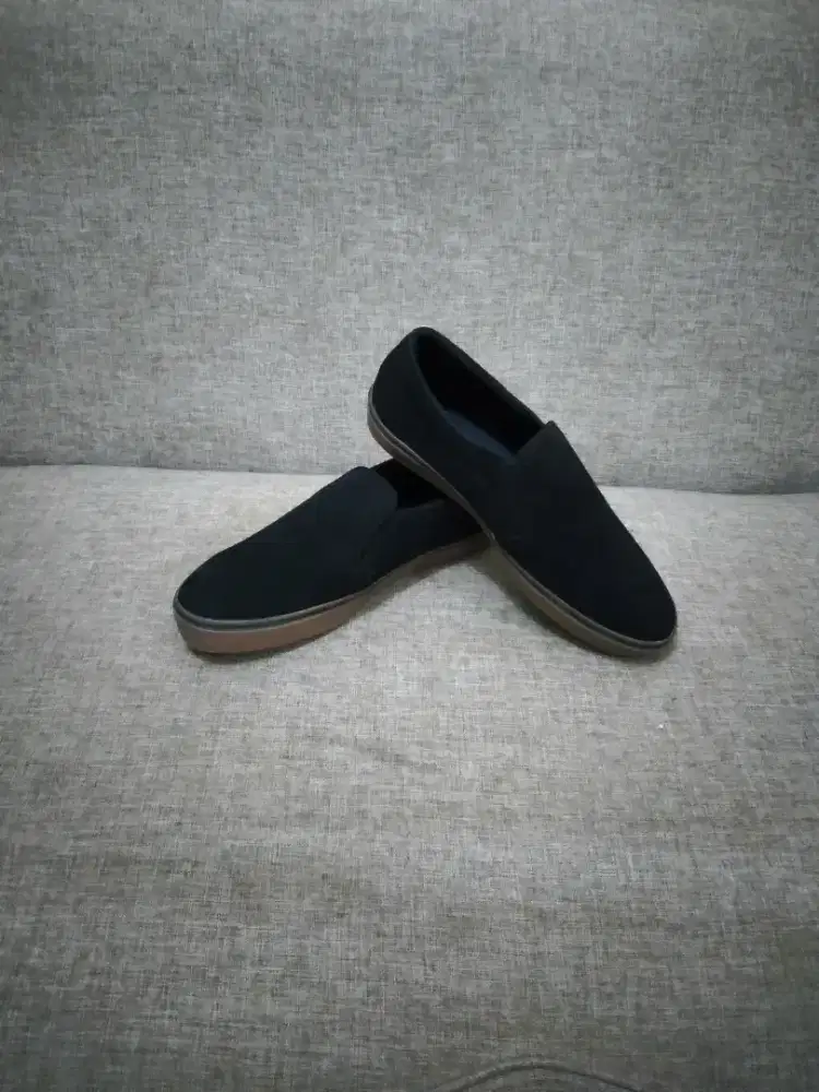 Sepatu Flat Casual Loafer Pria.