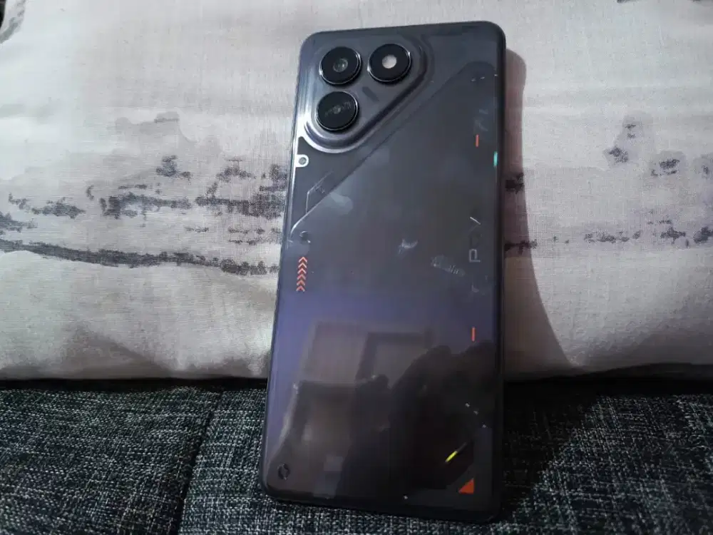 Tecno Pova 7 8+5gb/256gb