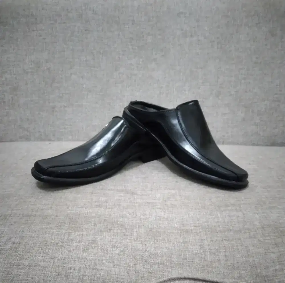 Sepatu Selop Pantofel Pria Hitam