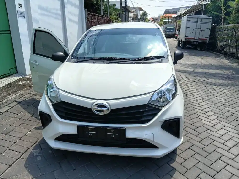 2024 Daihatsu Sigra 1.0 Manual