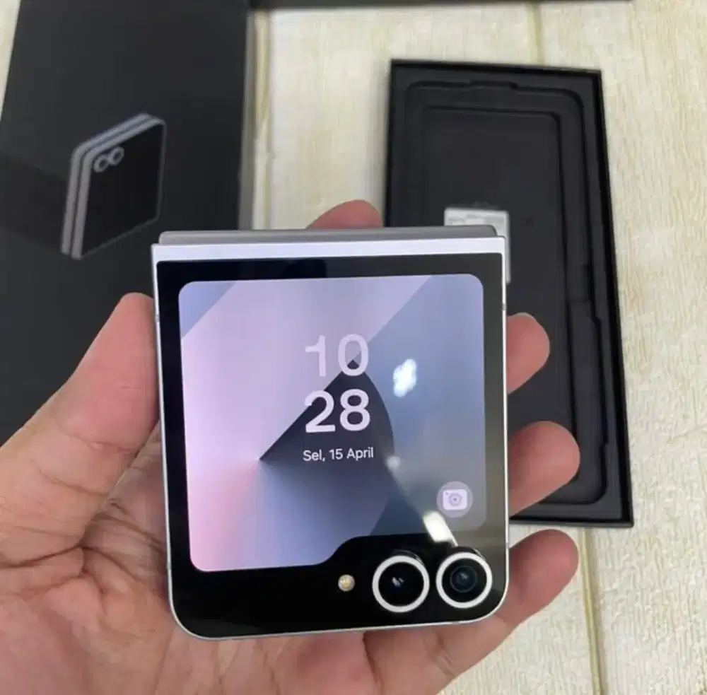 Samsung Galaxy Z Flip6 12/256GB