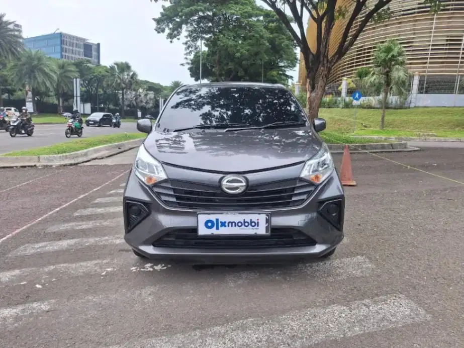 DP MURAH Daihatsu Sigra 1.0 M Bensin-MT 2021 Putih CYCFD
