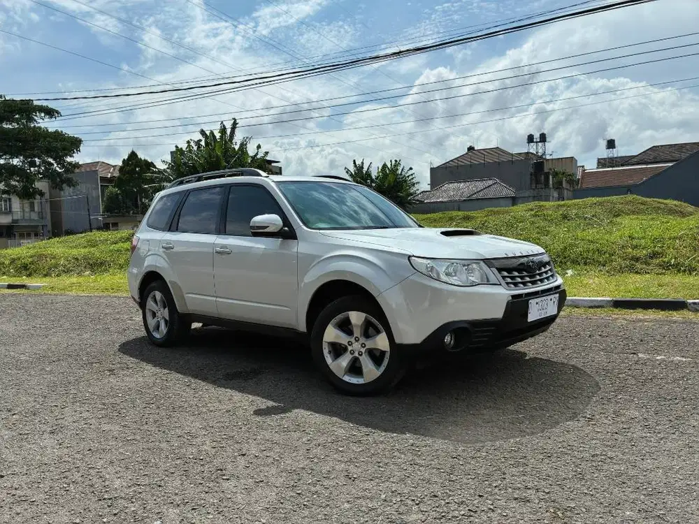 Low KM 74rban!!! Subaru Forester 2.5 Turbo AT Tahun 2012 Istw