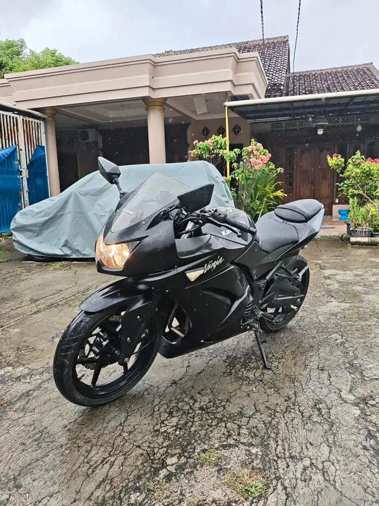 #jual Bu Ninja 250cc 2010 Siiap pakee