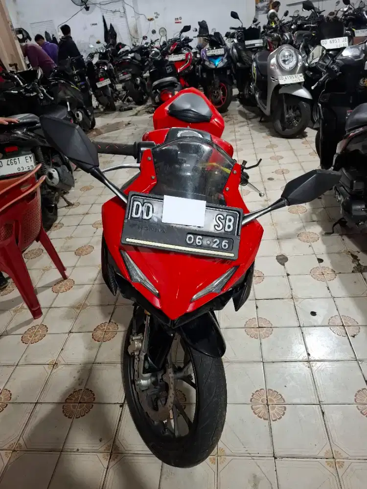 Honda CBR 150cc 2021 merah hitam