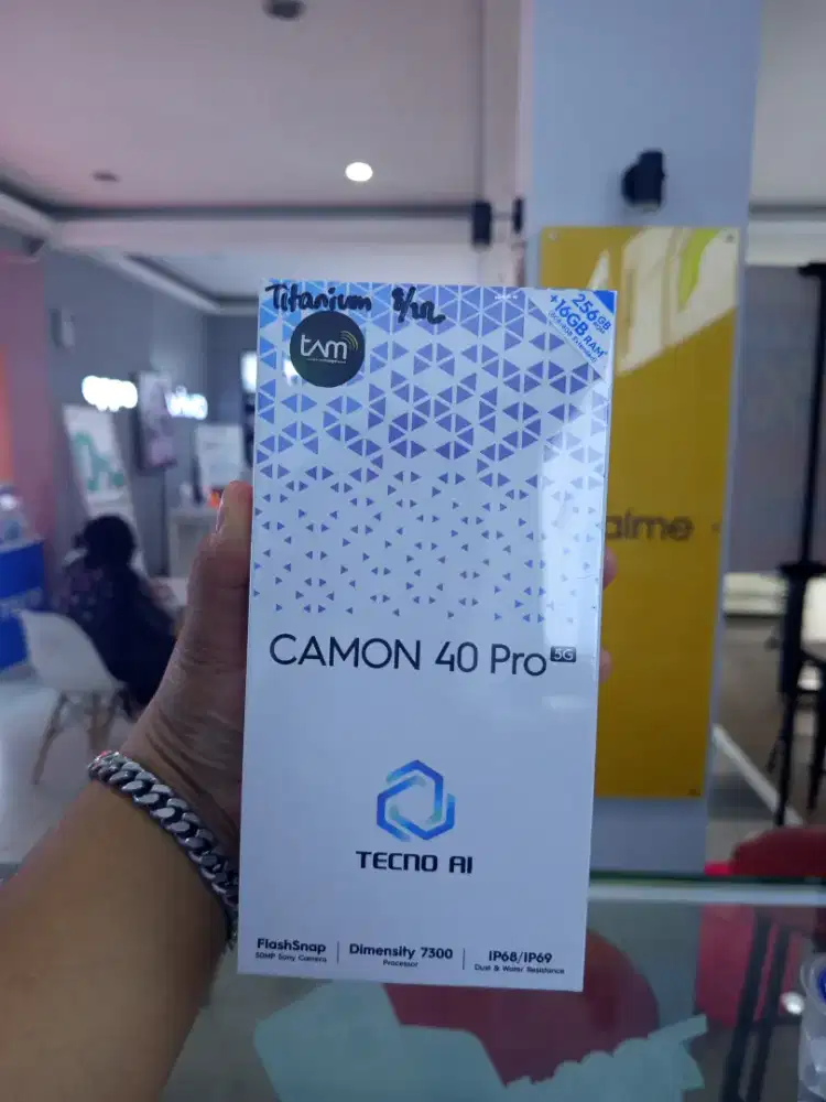 Camon 40pro 8/256