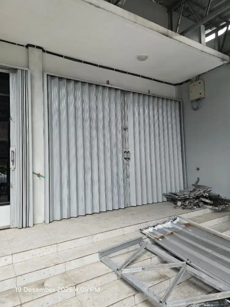 Pintu foldinggate ukuran 250x376