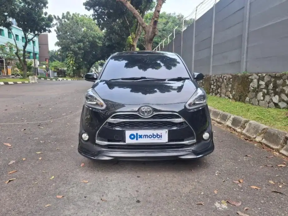 DP MURAH Toyota Sienta 1.5 Q Bensin-AT 2017 CWYOB