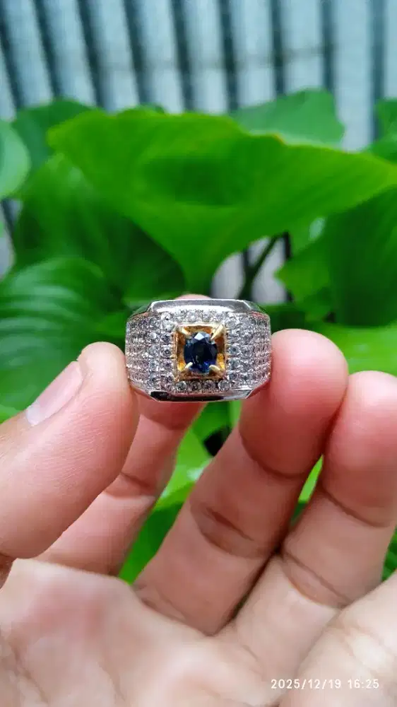 BLUE SAFIR CEYLON SRILANGKA