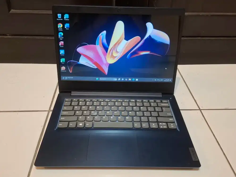 Jual Laptop Lenovo Slim, AMD Pentium silver 3050