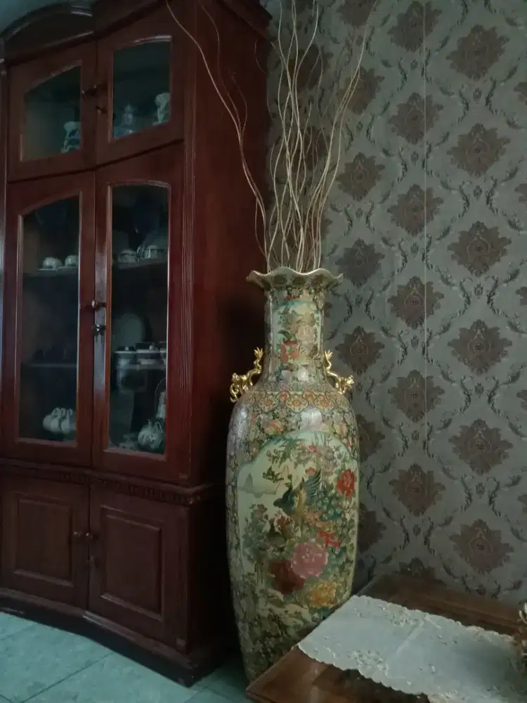 Dijual Guci ukuran besar