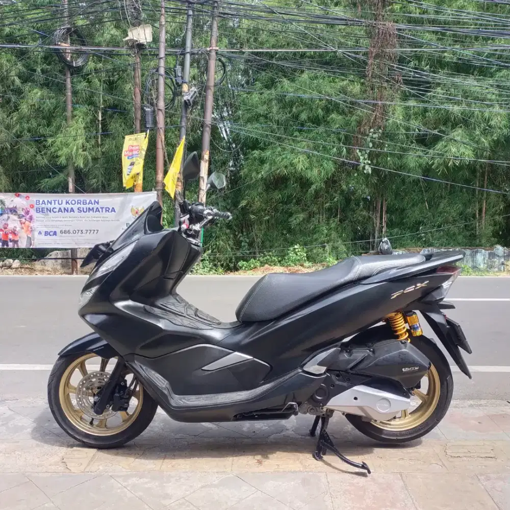 Honda PCX Non ABS 2020 Orisinil lengkap Bagus Mesin Aluss