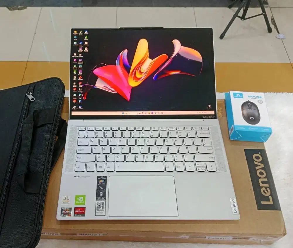 Yoga Slim 7 Carbon 14ACN6 Ryzen 7 5800U 16GB 1TB SSD MX450 OLED TOUCSC