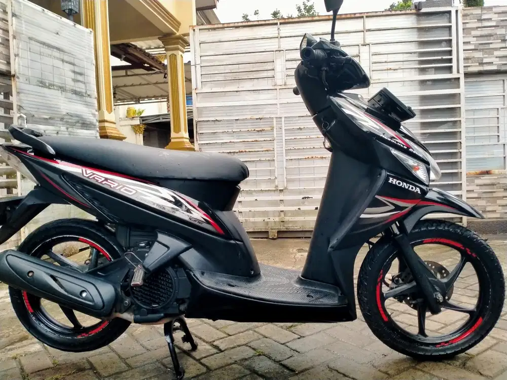 Honda Vario pajak hidup lengkap motor sehat keterangan detail dibawah