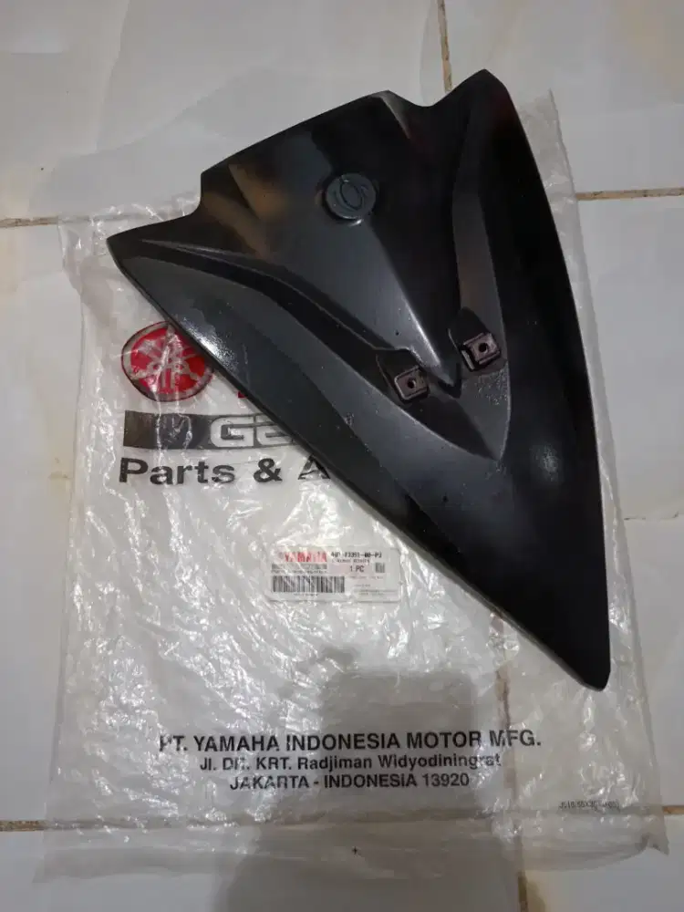 Tameng depan xeon karbu 44d ori ygp hitam