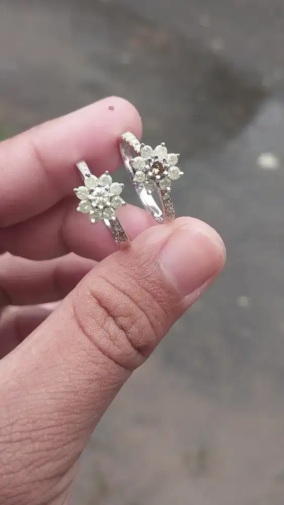 Cincin perak berlian eropa