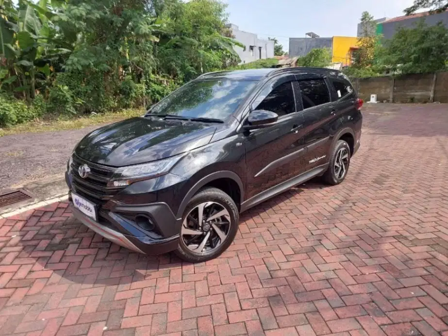 DP MURAH Rush 1.5 TRD Sportivo 7 Bensin-MT-2021 HITAM QS