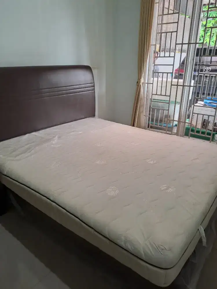 Di Jual Orthopedic Bed berikut Dipan nya, kondisi bagus banget